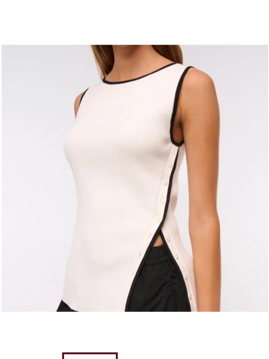 Abercrombie & Fitch Tops - Abercrombie & Fitch Cream Sleeveless Sweater Tank with Black Trim MSRP $60